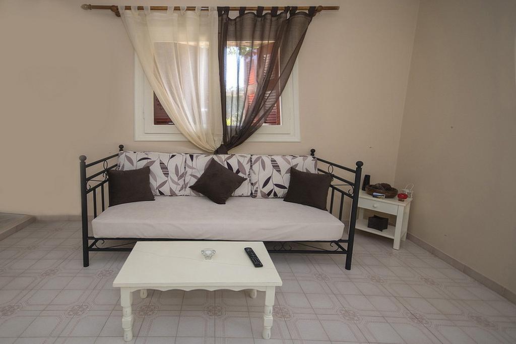 Paxos Santa Marina Villas Γάιος Δωμάτιο φωτογραφία